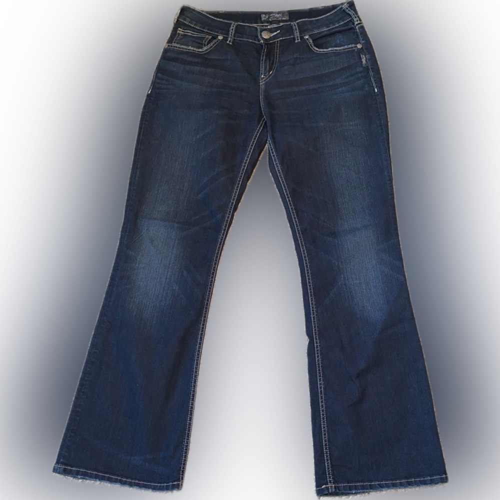 Silver Jeans Women's Boot Cut in Dark Blue